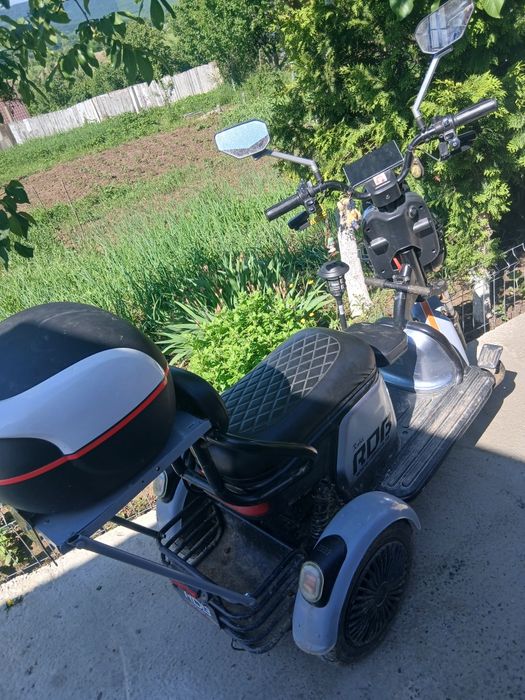 Vind moped electric