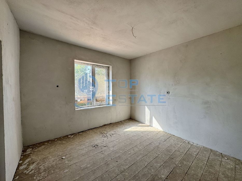 Продава се Къща в с. Янтра, Област Велико Търново - 100 кв.м за 250 €/кв.м - Снимка #9