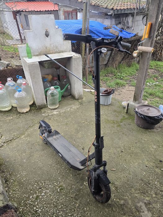Продаве е-скутер абсулютно нов