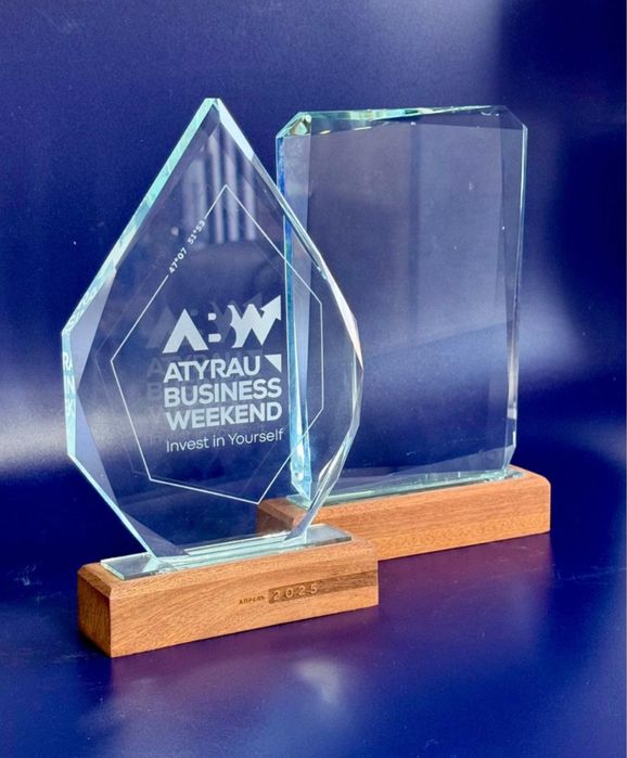 Статуэтка награды кубок медаль