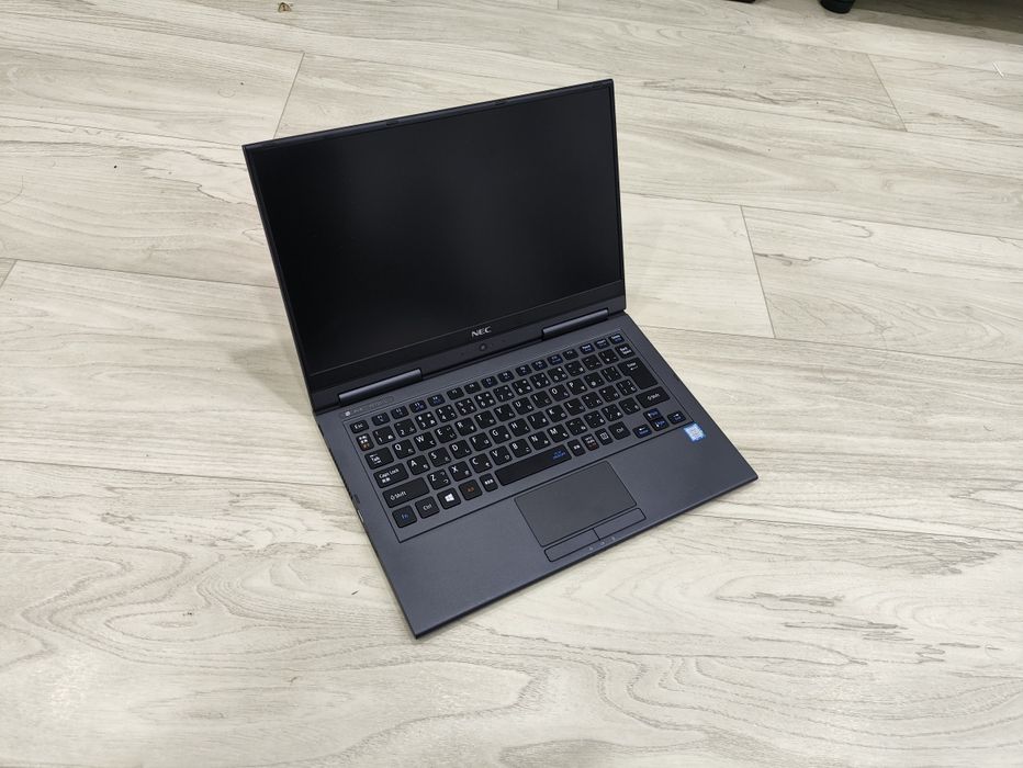 Ультрабук Nec I7 8/256Gb