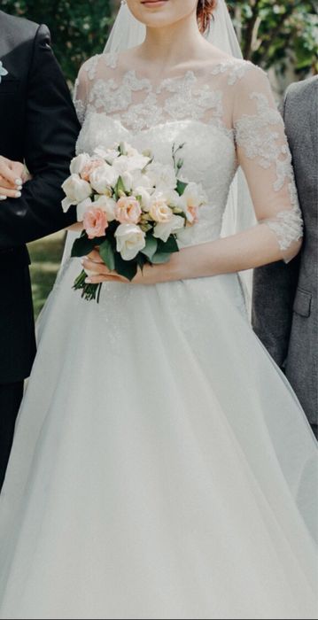 Продается красивое свадебное платье