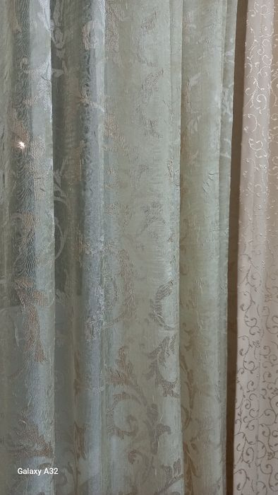 Продам шторы  в отличном состоянии