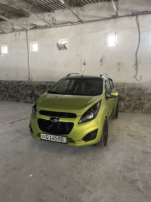 Продаю шевролет спарк 1,25 2015г