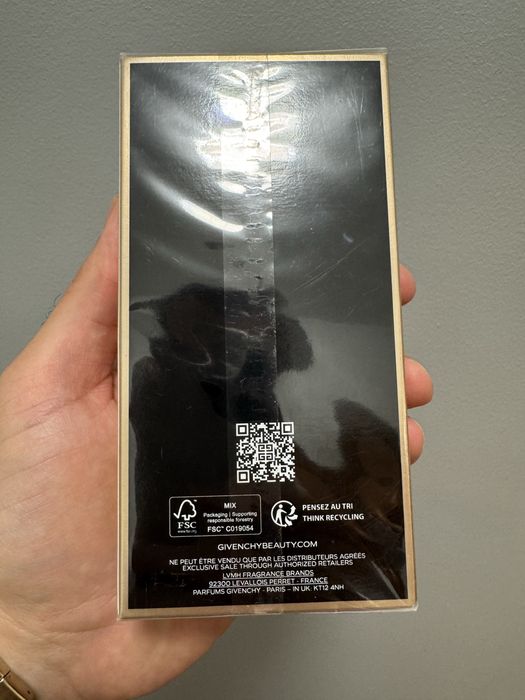 Givenchy Gentleman Society Ambrée 100ml EDP, ultimul model, sigilat, 100% original cu posibilitate verificare in persoana