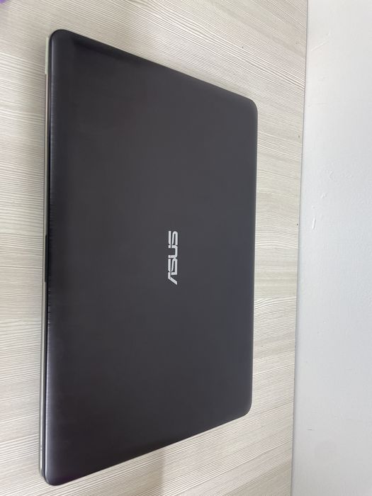 Ноутбук Asus Pentium N4200
