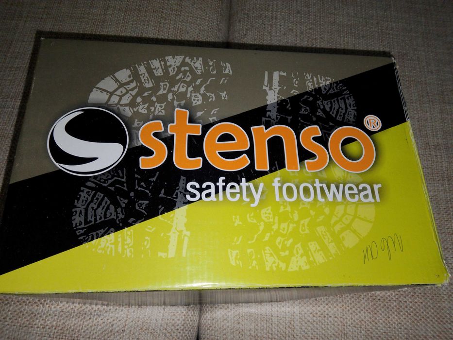 продавм изгодно чисто нови зимни обувки-мъжки и дамски