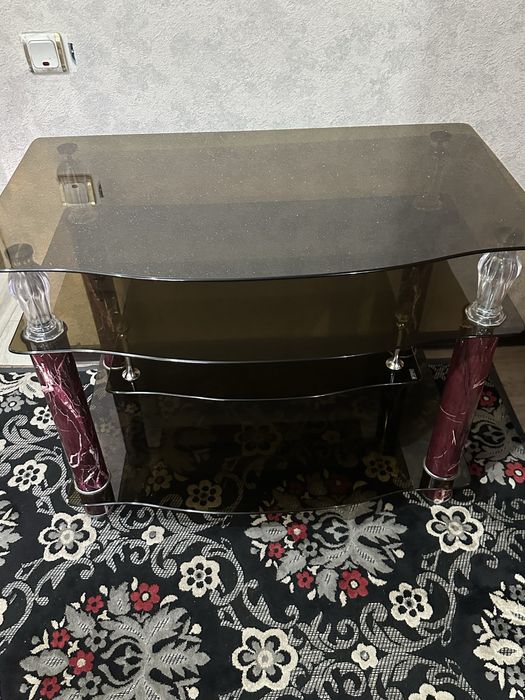 Стекляный столик