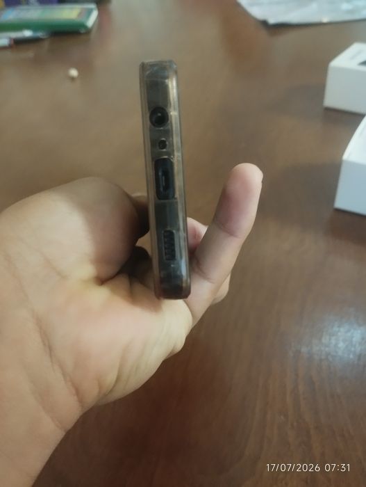 Samsung A02 holat ideal 32gb narxini kelishamz.