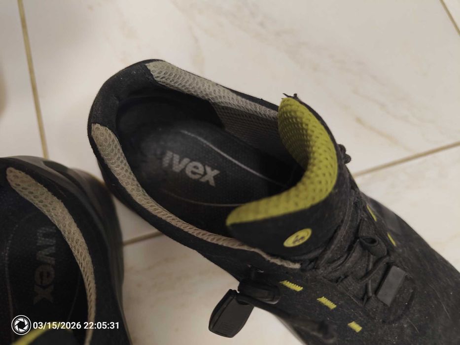 Работни обувки Uvex 1 S2 SRC / 44 номер