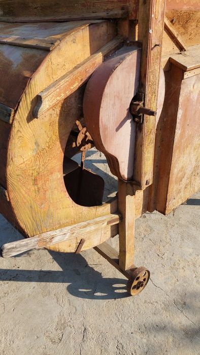 Веялки в автентичен вид и много запазена.