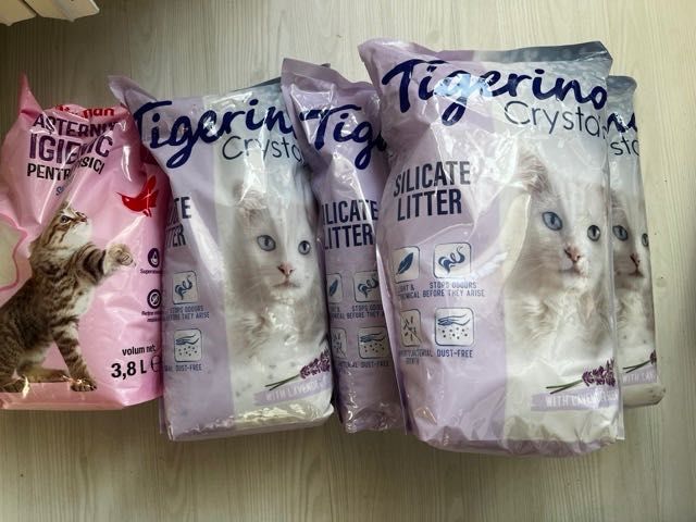 Pachet Hrana uscata, hrana umeda, nisip siliconic lavanda, bol, saci