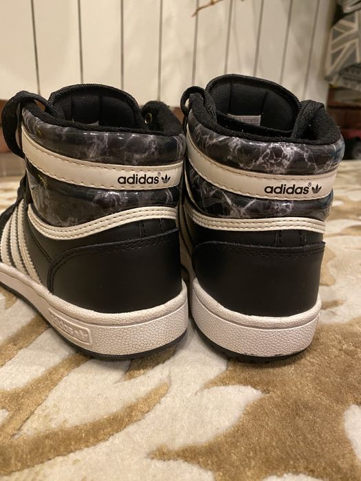 Маратонки боти Adidas