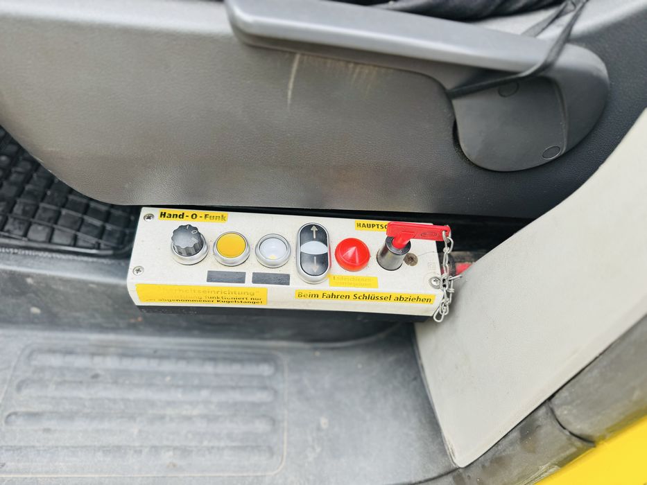 Auto platforma ,Tractari Auto T5