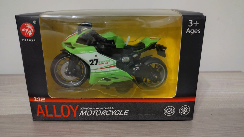 Motocicletă cu sunete și lumini