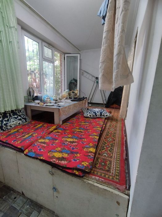 Прадается 2 ком кв 1- этаж куйлюк 4