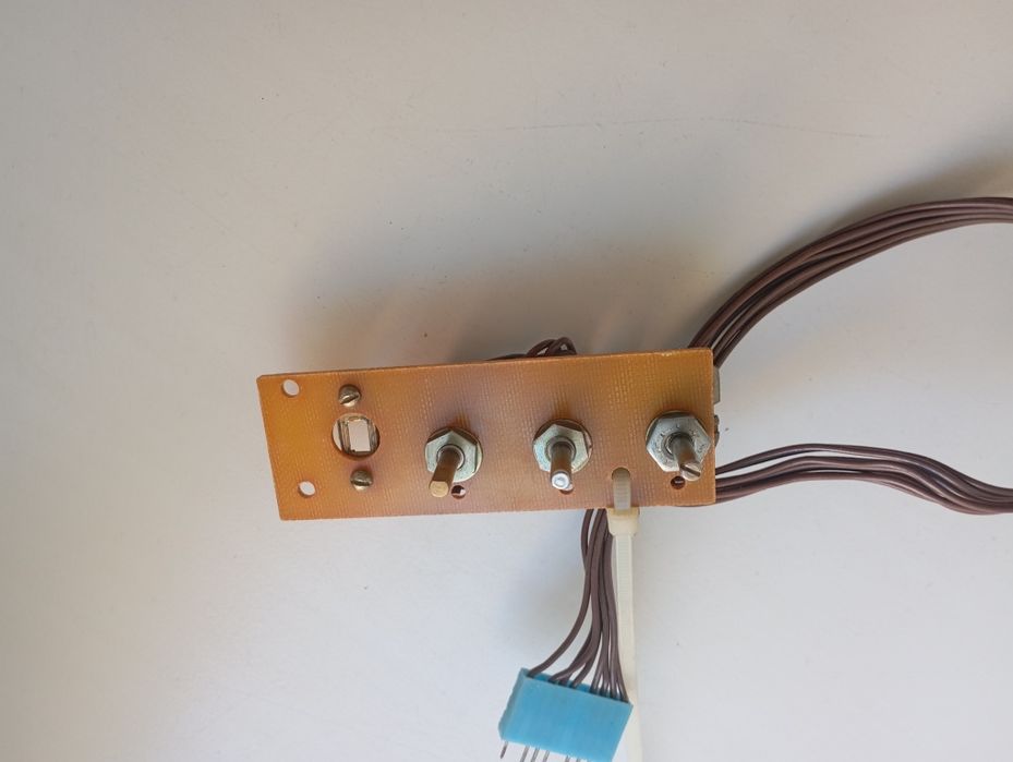 Продам электронные компоненты