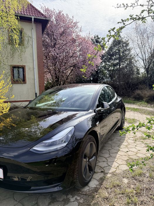 Tesla Model 3 Standard Plus, 2020
