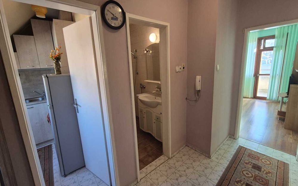 Дава се под наем Двустаен апартамент в Варна, Спортна зала - 64 кв.м за 408 € - Снимка #7