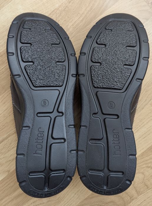 Pantofi barbati din piele , măr.42,5 , noi