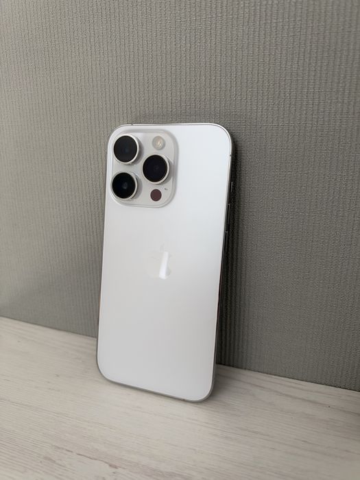 Продам iPhone 14 Pro