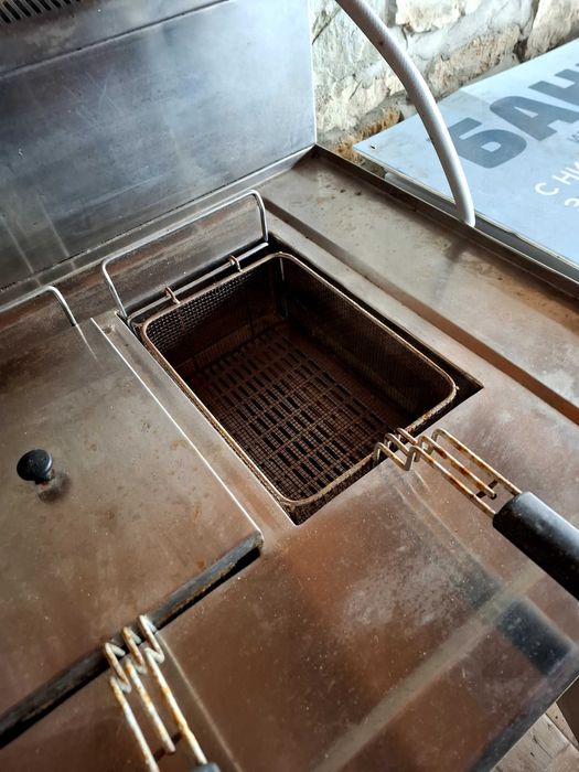 Газов фритюрник с шкаф