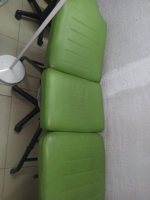 Продам кушетку косметологическую