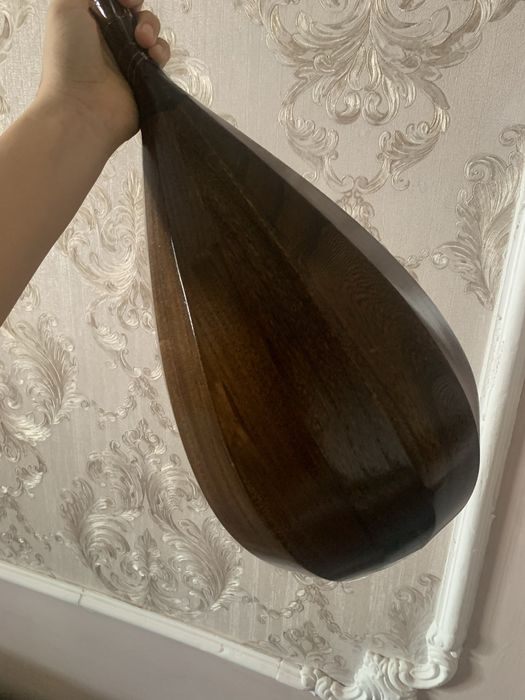 Музыкальный инструмент: Домбыра