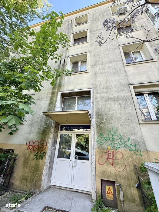 Floreasca - Mihail Glinka, Garsoniera mobilata, centrala proprie
