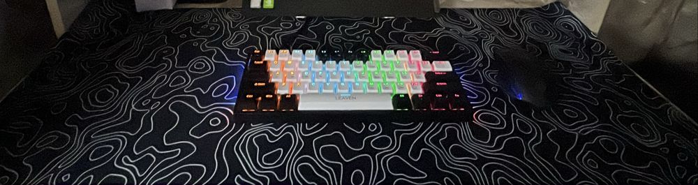 Продам клавиатура и коврик