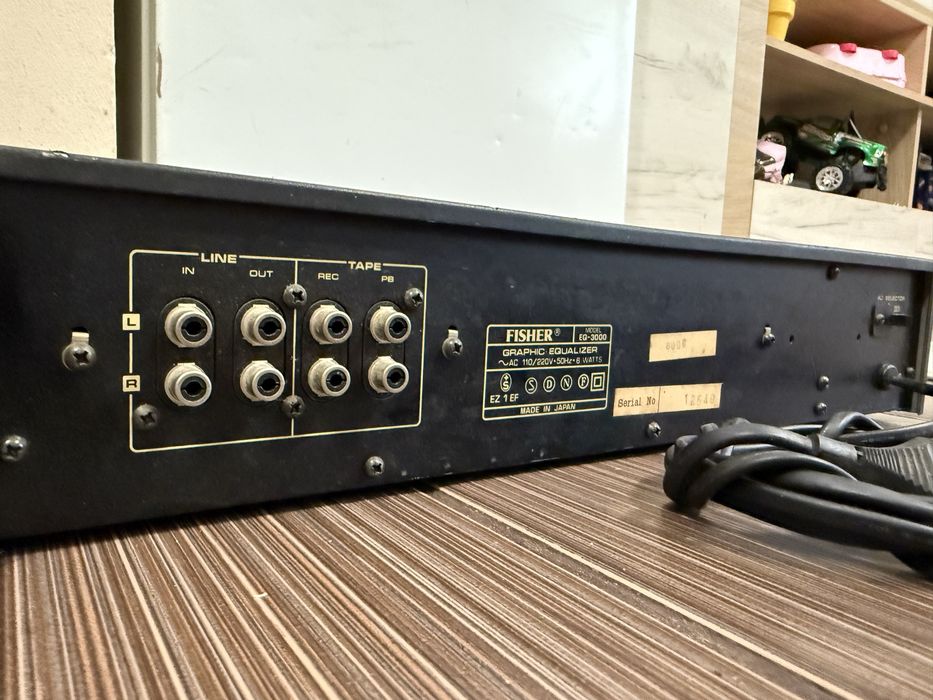Fisher EQ-3000 Еквалайзер