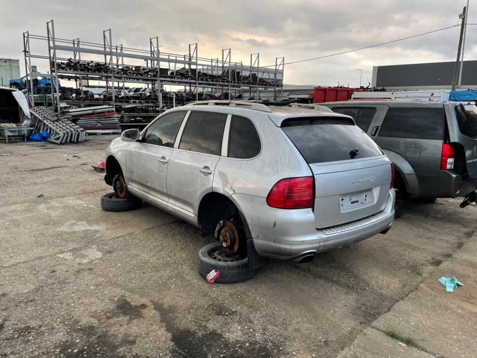 Dezmembram Porsche Cayenne 3.0d ,3.0 benzina/hibrid,4.5i V8  2005-2012