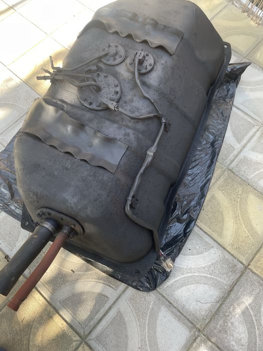 Резервоар за Тойота Ленкруйзер j90