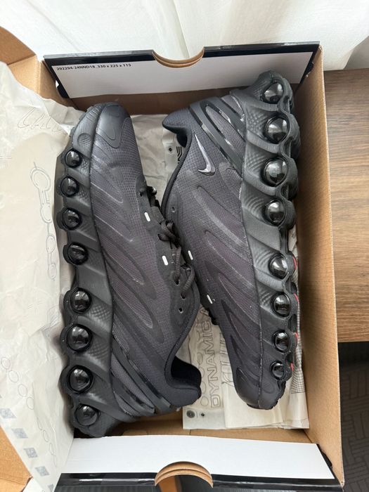Nike dn8 42.5 cm noi, nepurtati