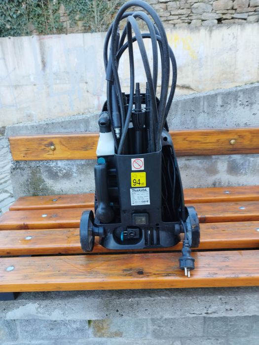 Водоструйка MAKITA HW102