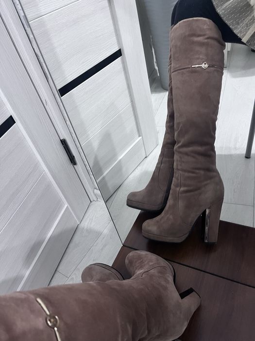 Женские сапоги