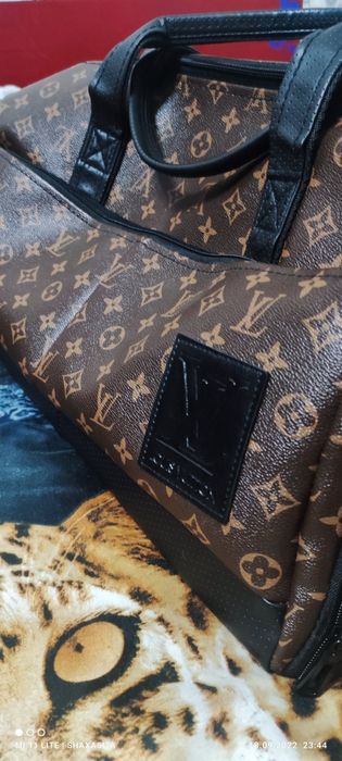 ПОСТУПЛЕНИЕ Louis Vuitton сумка  5 штук