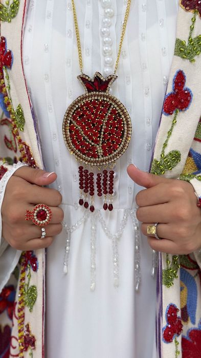 Продается чапан и ансамбль
