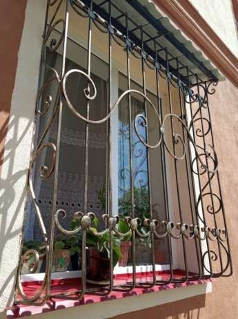 Решетки на окно, козырьки , навес для дома и авто