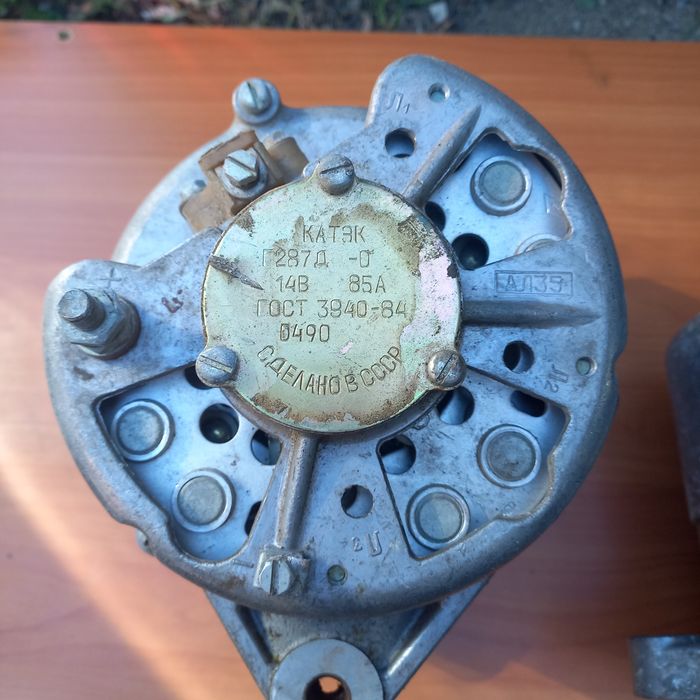 Генератор Г287Д 14В 85А