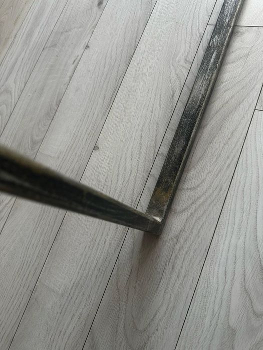 Трапезна маса от ковано желязо и ПДЧ