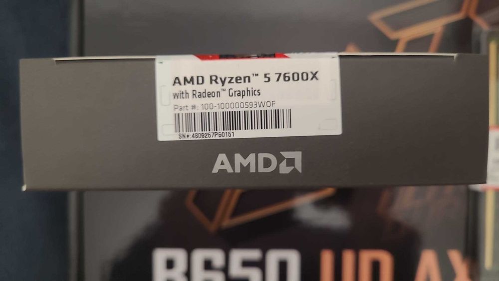 Kit gaming ryzen 5 7600x + mb gigabyte b650ud ax + 16 gb ddr5