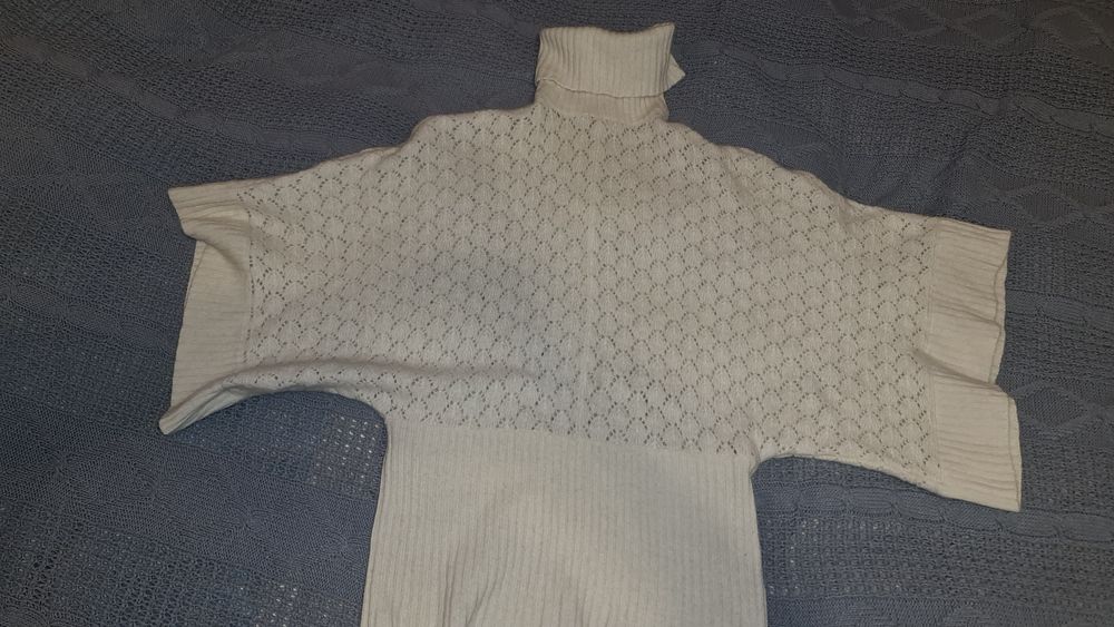 Свитер водолазка женский