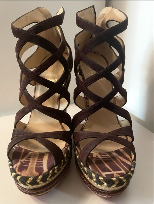 Sandale cu platforma louboutin