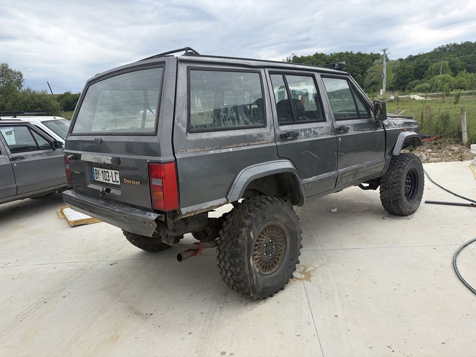 Jeep cheroke 4.0 benzina