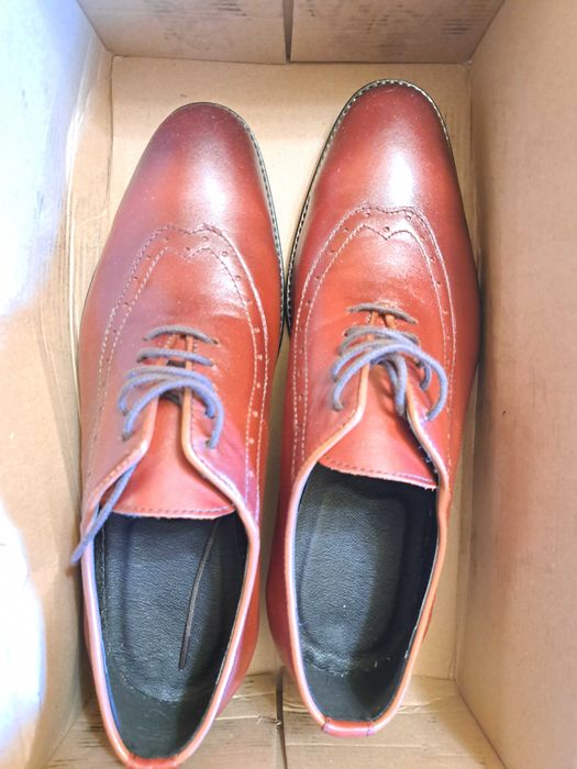 pantofi noi piele marimea 40 (27 cm talpa piciorului) maro-grena