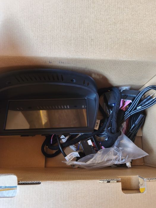 Vînd navigație  android BMW e90 ,e91 ,E60 , E65.