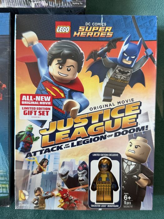 Lego (Лего) DC Super Heroes DVD + Минифигурка