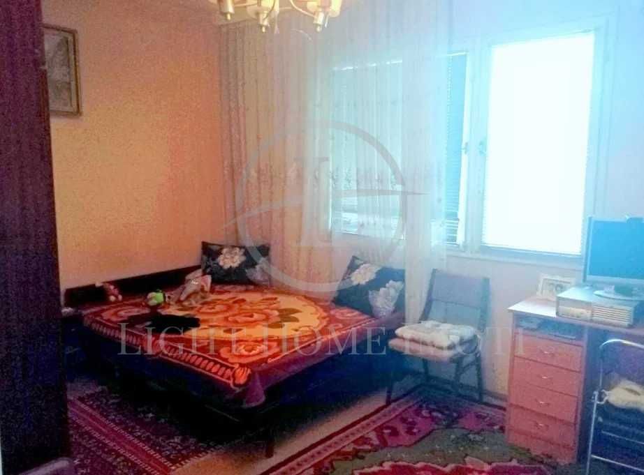 Реф. 856 Четиристаен Прослав