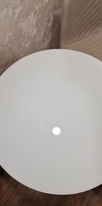 Продается круглый стол